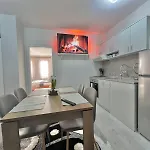 2br Snowflake By Si Bansko