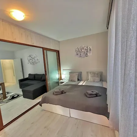 2br Snowflake By Si バンスコ